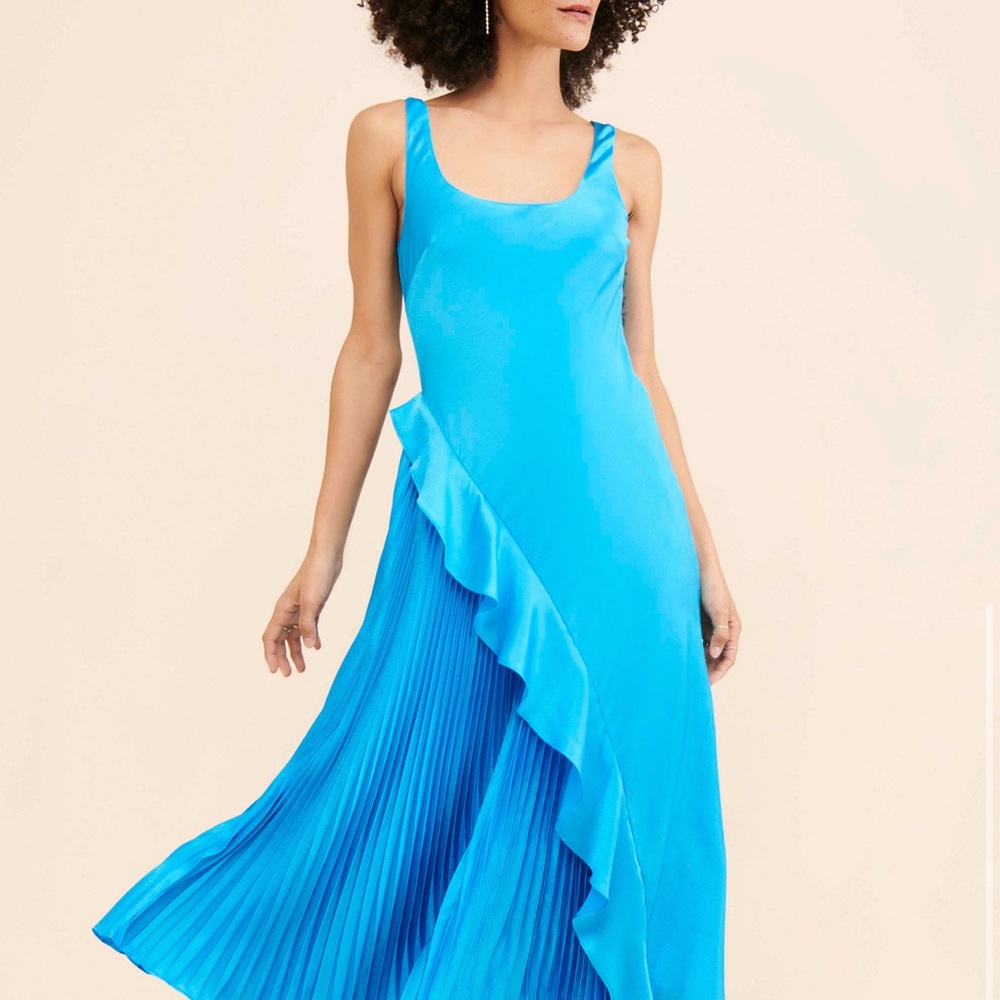 Monique Lhuillier Vibrant Blue Asymmetrical Dress